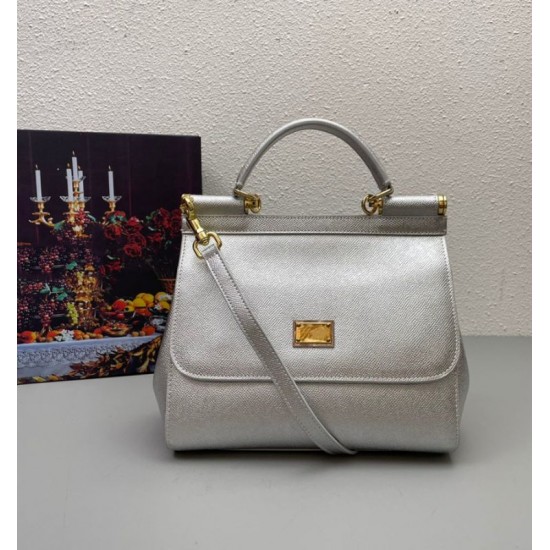 Luxury bag silver/white image