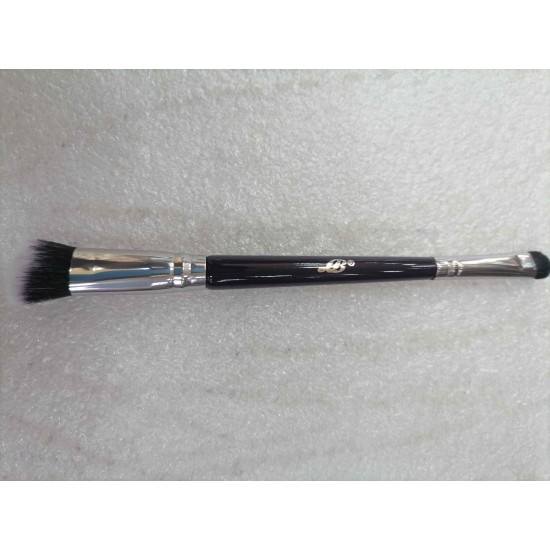 LB 2 in 1 Under Eye and Concealer Brush image