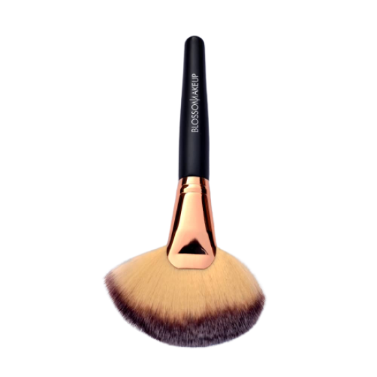 Blossom Makeup Big Fan Brush 001 image