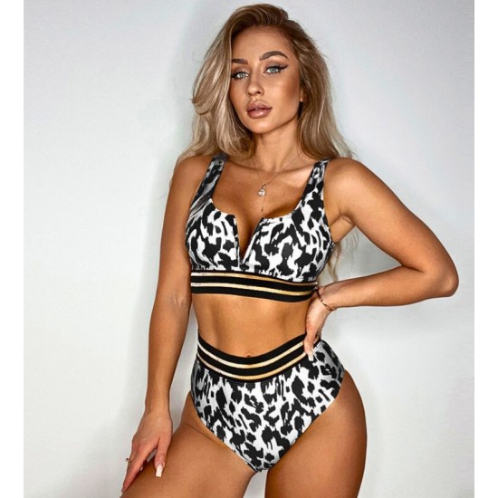 Sexy leopard print bikini white image